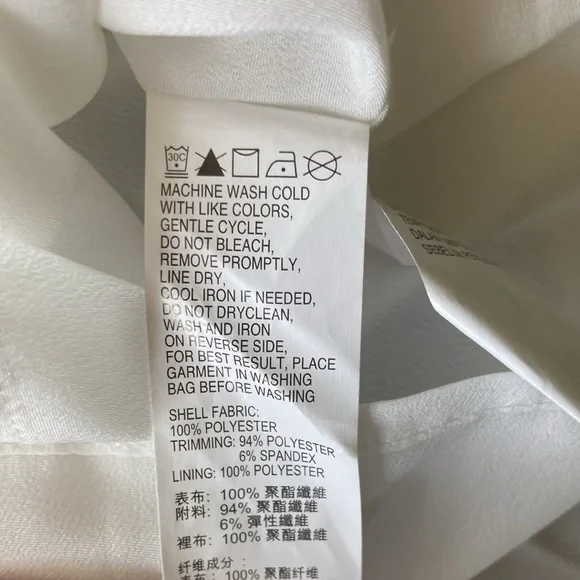 White sleeveless lined top - Picture 4 of 6